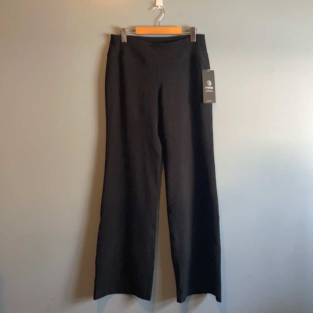 NWT MPG BLACK FLARE CURVE YOGA PANT